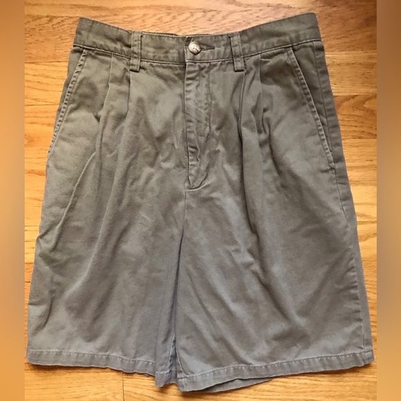 Eddie Bauer Pleated Shorts - Picture 1 of 6